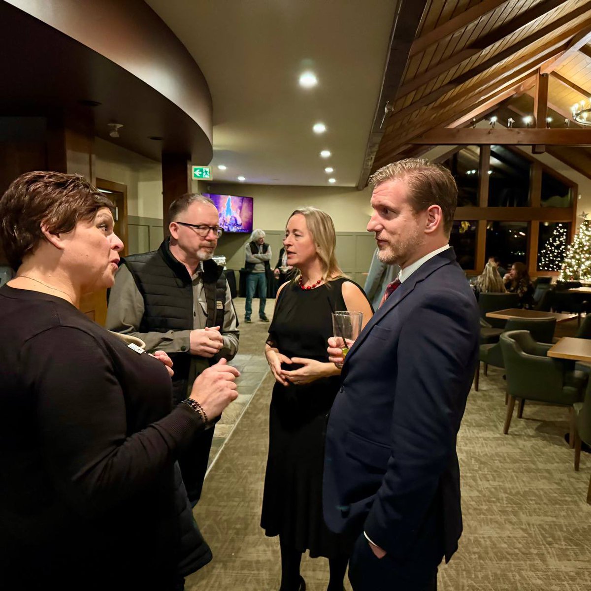Great to see so many friends and neighbours out at our Christmas Mix &amp; Mingle last night. 

Thank you to everyone who joined us, and a special thanks to Shannon Lake Golf Course for hosting.

It’s always great to be back in the riding, connecting with people and getting into the
