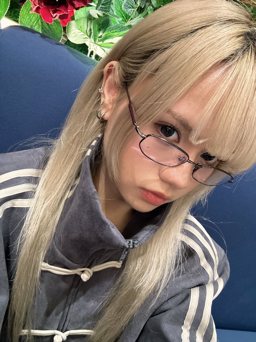 cha ♱ (@imoutowo) / Posts / X