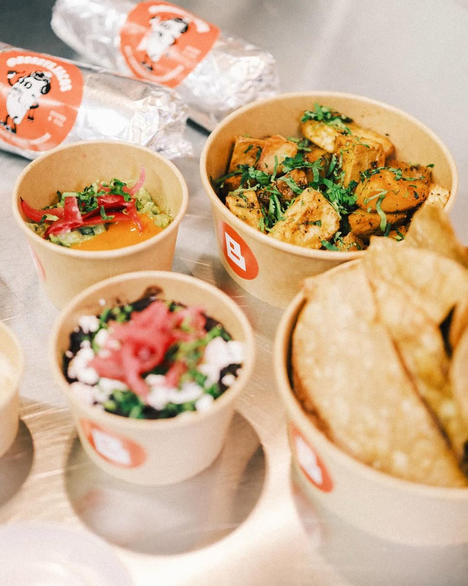 Bobbys burritos + sides = living my best vida loca 🌯✨Click, chill, chow — Wednesday upgrade unlocked 🌯🔥

#BobbyBites #BobbysBurritos #VidaLocaEats #ShrewsburyEats #FoodieVibes #MidweekMunchies #BurritoLove #ComfortFood #FoodstagramUK #ChillAndChow #EatLocal #Shrewsbury