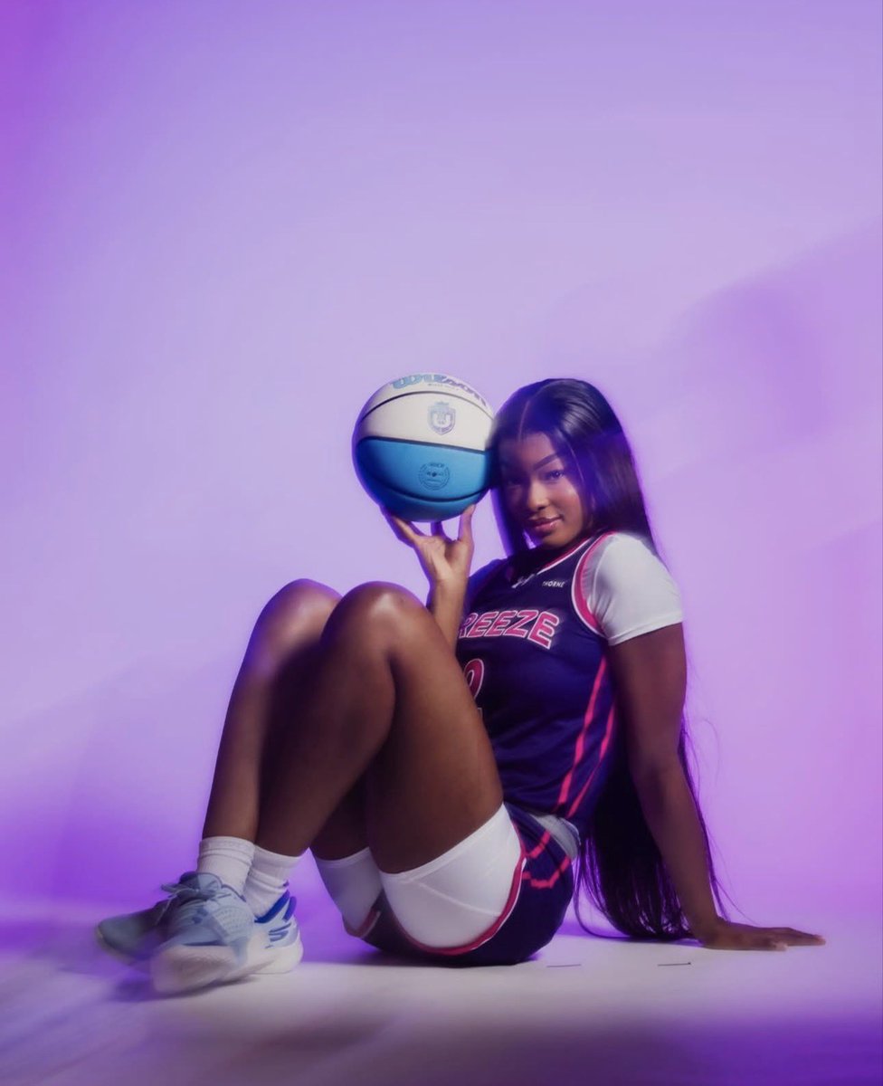 BreezeBC🌴 tweet media