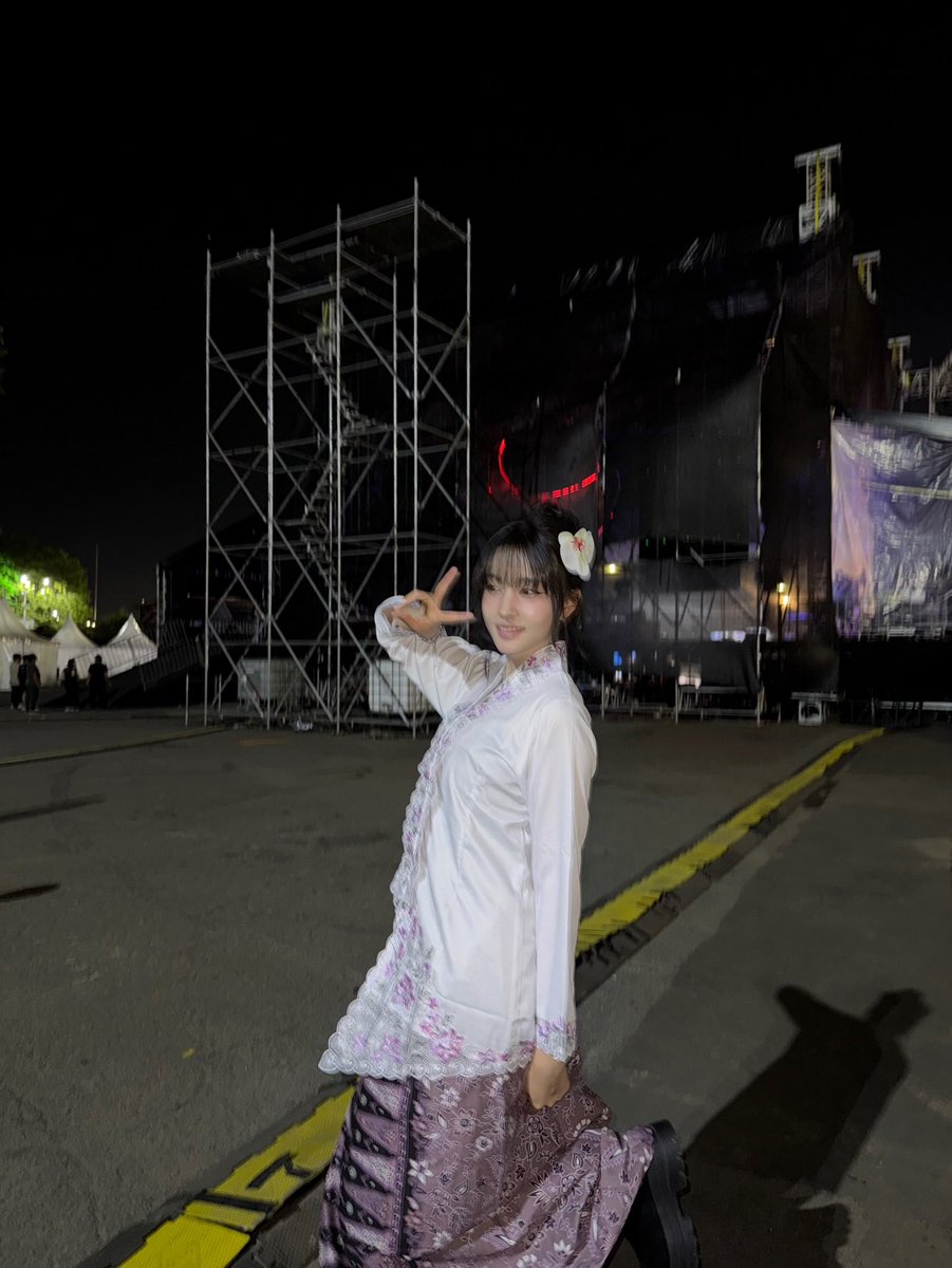 jayoomni's tweet photo. jalan jalan ke jakarta, cakep… (gw) https://t.co/aIuD2nIdqz