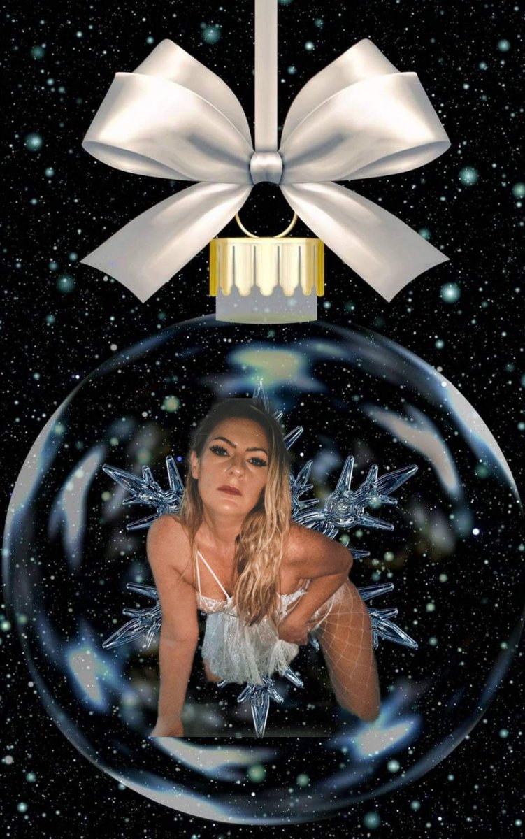 It's Christmas!! 🎁
Time to send gifts...cash...all the luxuries I love...
#spoiled
#luxury
#queen

I am the only gift you need!!
Goddess Femdom Findom Fetish Milf Submissive Paypig Finsub Slave cuckold paysub feet foot soles shoes toes nylon lingerie boots cashmeet coffee