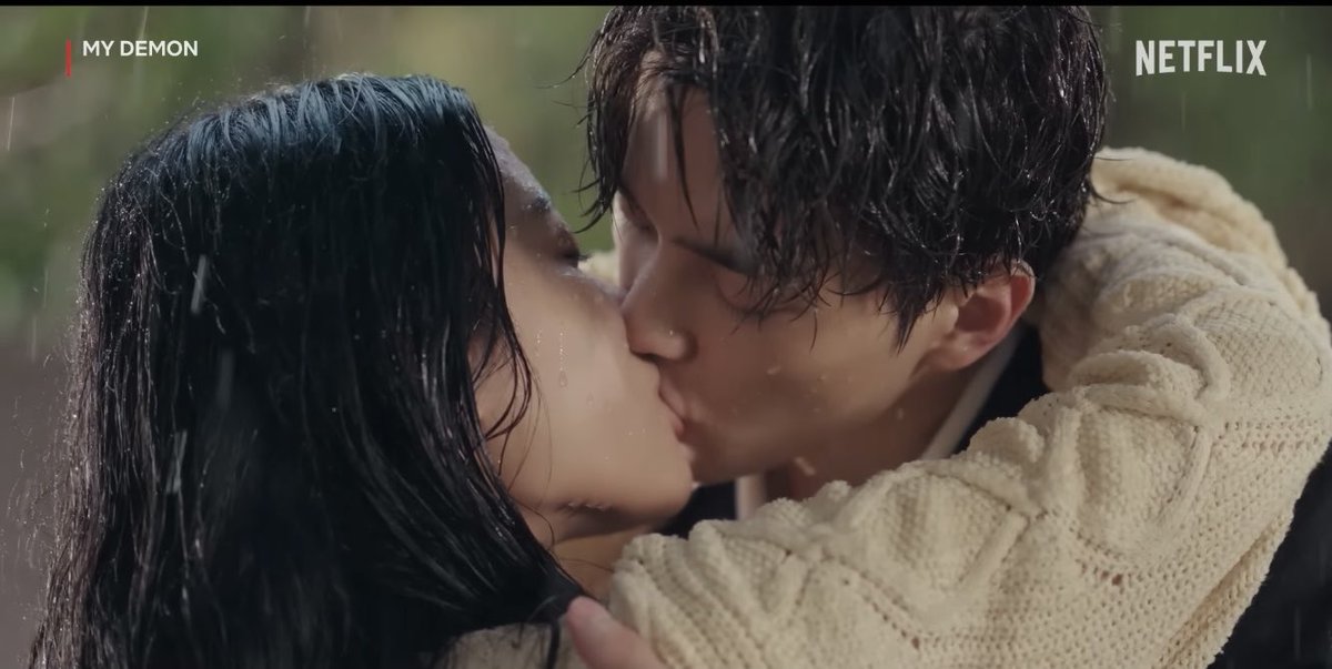 emilybt81's tweet photo. After rewatching Dear X, I’m going to rewatch My demon again. I need some laughter, warmth, and sweetness.😌

#Mydemon  #Songkang 
#Kimyoujung  #kangyoo https://t.co/iA4nmDRyCW