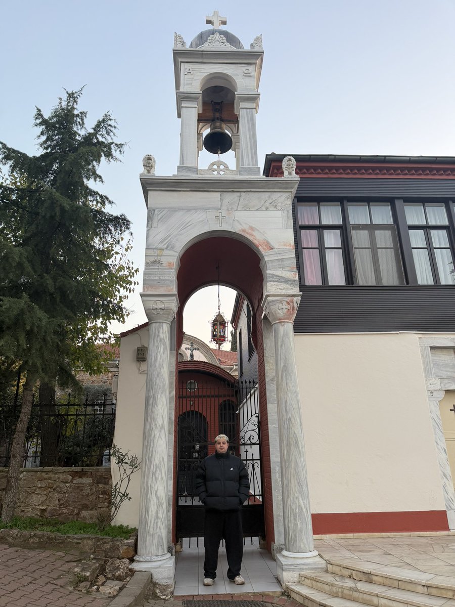 batuhanfurkan5 tweet media