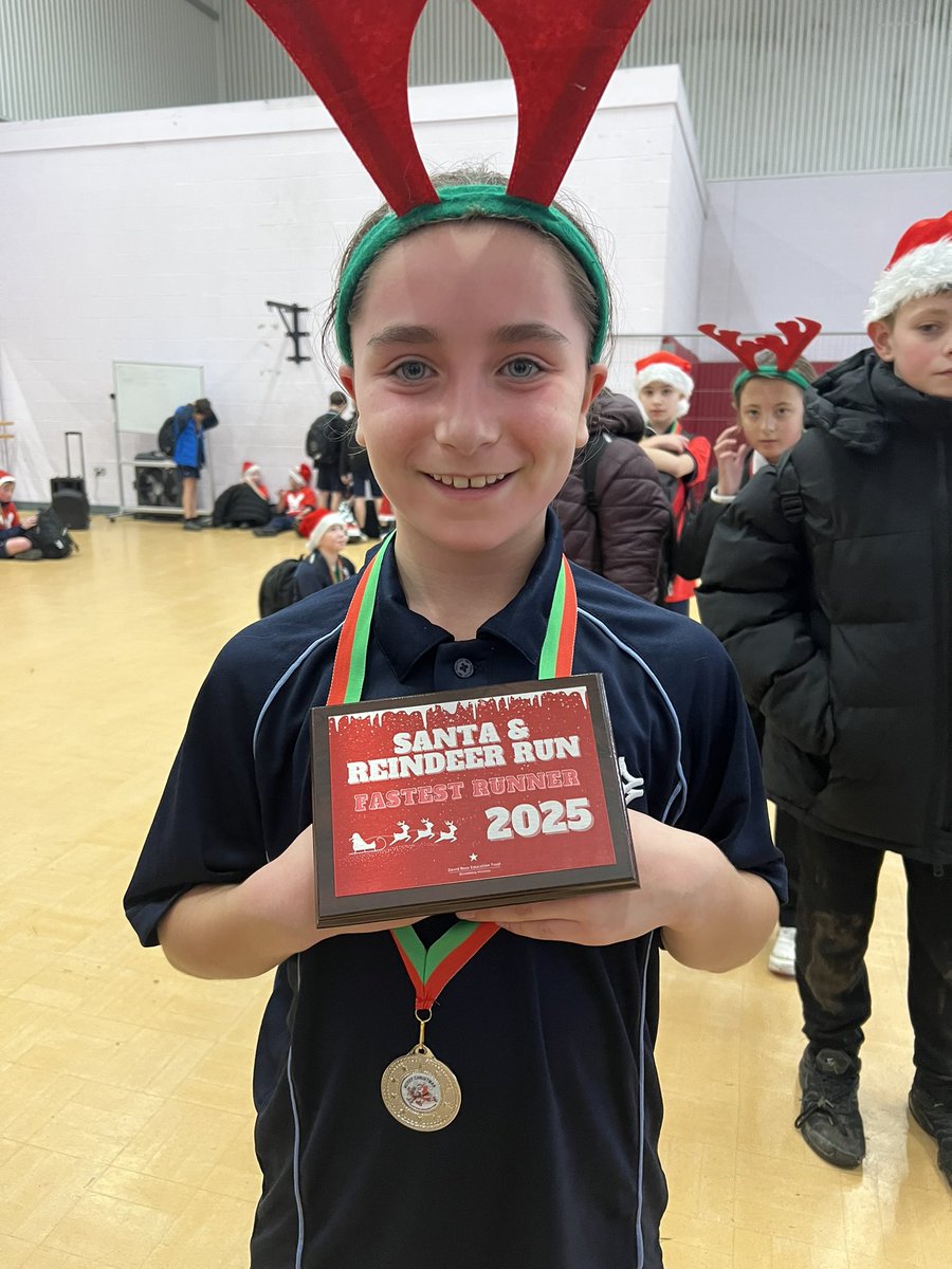 TMiddlecottPE's tweet image. TMA @dretsport Santa Run. Well done all