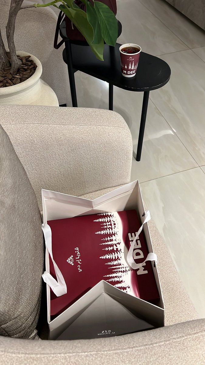 xgu___'s tweet photo. https://t.co/N4qpbkGX3I