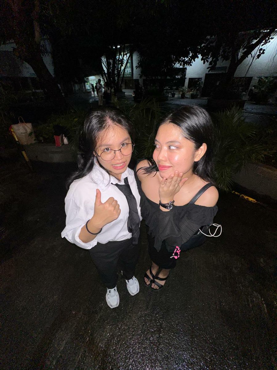 clcycstr's tweet photo. Ang cool ng vibe ng photo na to. Kaya itweet ko here HAHAHAHA https://t.co/6bdv3zCwDs