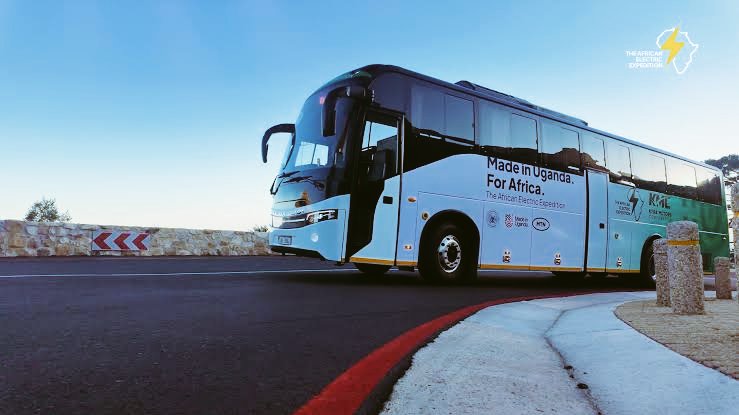 NkoreWoman's tweet photo. Hello, my fellow ugandans these are made from uganda not Japan. When we talk of protecting gains, this is what we mean!
#TickBus
#ProtectingTheGains
#NRM_FOR_US https://t.co/IpOwJDSiAo