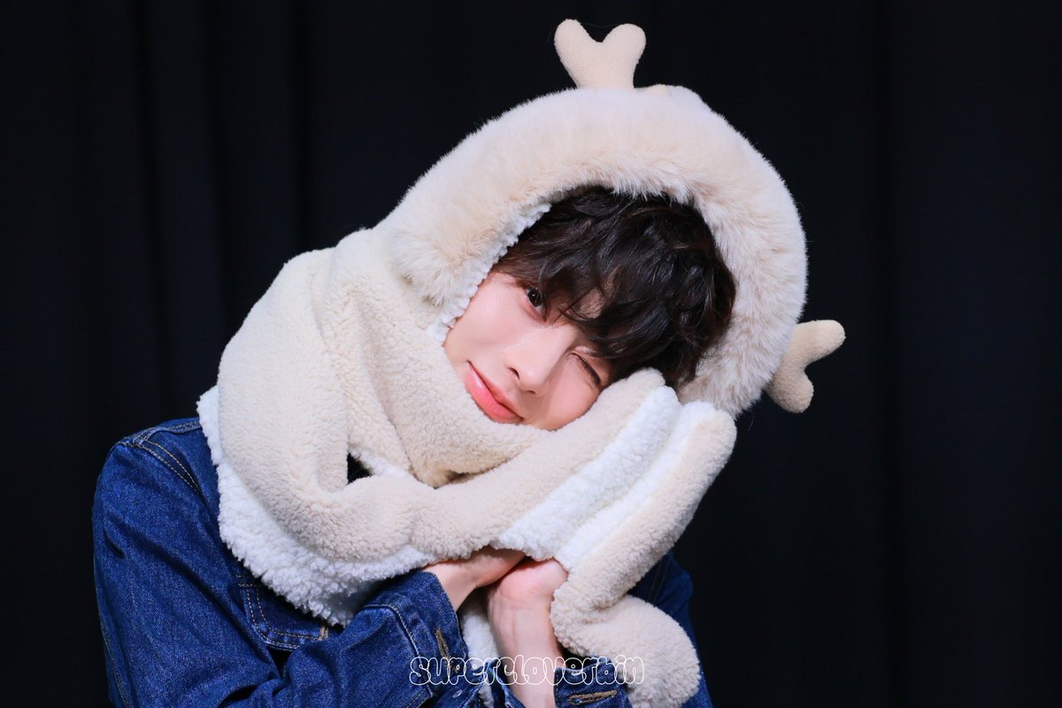 supercloverbin's tweet photo. 251217 왕자님 잘자요 ♡ 

#한빈 #HANBIN #ハンビン #템페스트 #TEMPEST https://t.co/bG0vwfIXEr
