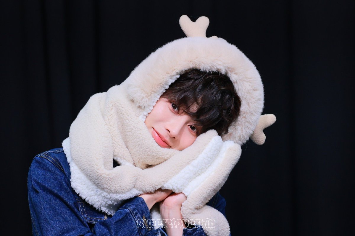supercloverbin's tweet photo. 251217 왕자님 잘자요 ♡ 

#한빈 #HANBIN #ハンビン #템페스트 #TEMPEST https://t.co/bG0vwfIXEr