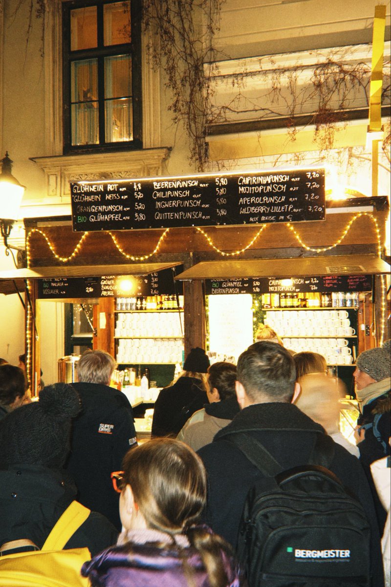 instblt's tweet image. vienna and christmas magic 🪄