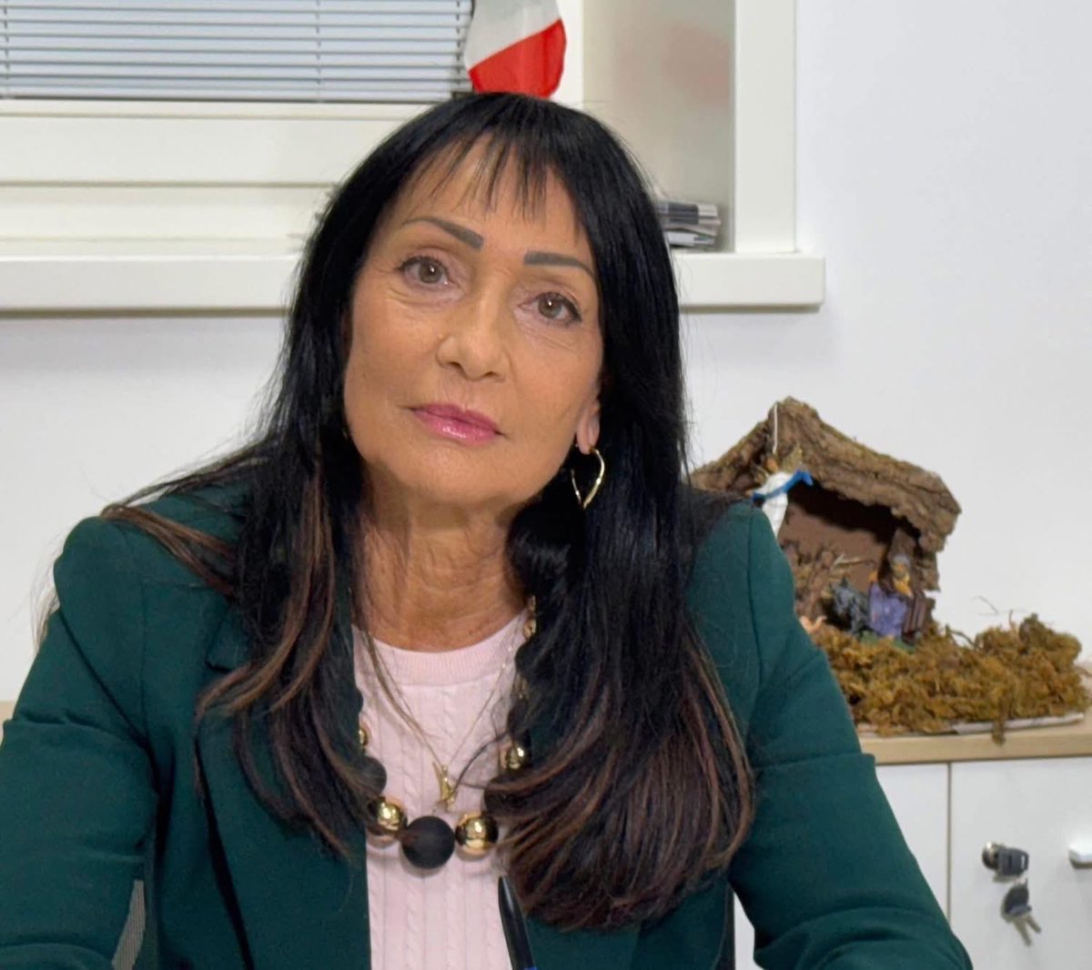 🔴Sono sulla tratta Strasburgo-Francoforte e ho un attimo per riflettere … 

Sto COMBATTENDO l’Islam integralista e la radicalizzazione da dieci anni. 
Mi hanno definito razzista, xenofoba… e anche peggio. Sono stata minacciata più volte di morte. Ora TUTTI “insegnano” ciò che