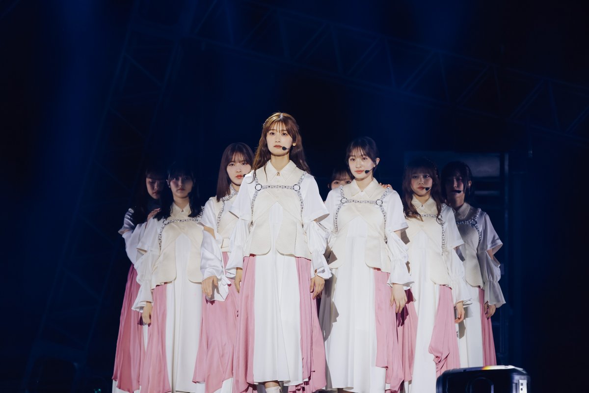 櫻坂46 #井上梨名卒業セレモニー🦒 井上ソロ歌唱フィーチャー「五月雨