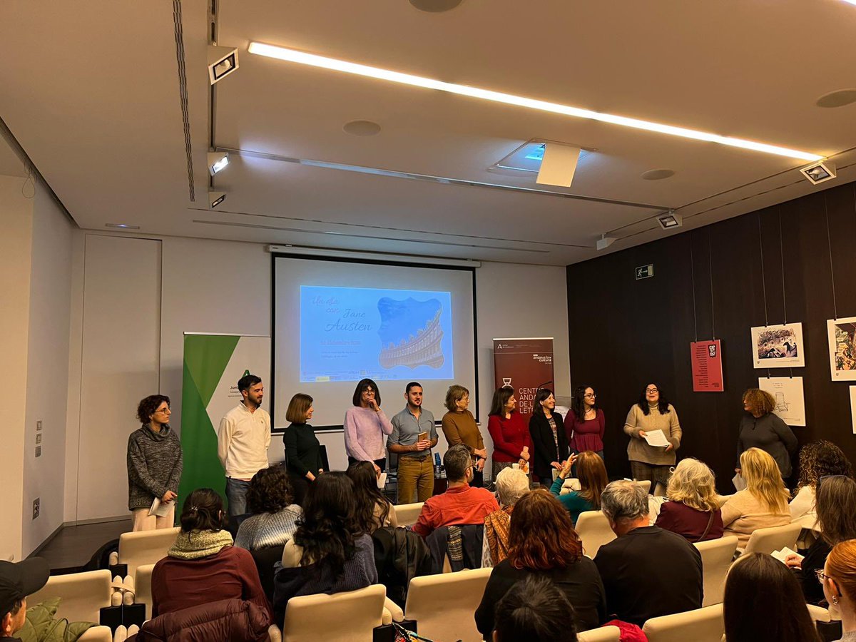 assemblagelit's tweet image. Muchísimas gracias a todas las personas que nos acompañaron ayer en la celebración del 250 aniversario del nacimiento de Jane Austen con nuestro evento “Un día con Jane Austen” celebrado en @LetrasUma y @letrasandalucia 🥰📚 Fue un día para el recuerdo #JaneAusten250