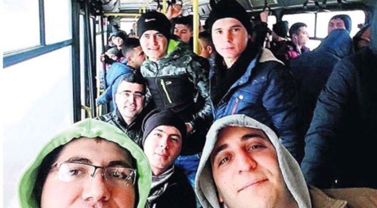 17 Aralık 2016 #Kayseri 

Hayatlarının baharında.

Ruhları şad olsun. 

Haklarınızı helal edin gençler 🙏😢 🇹🇷