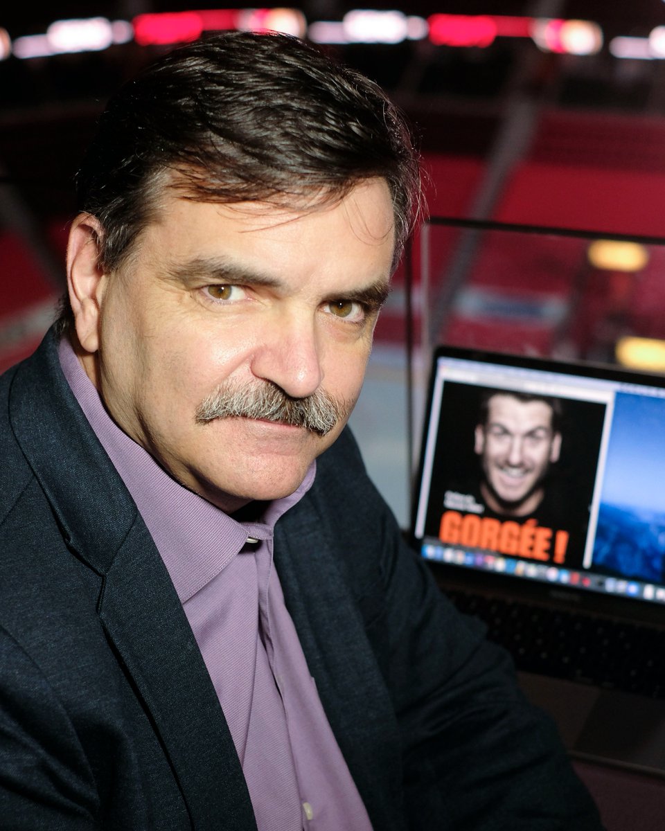 ✍️ Rencontre spéciale ce soir au Centre Slush Puppie!

Les amateurs de hockey et de lecture seront comblés!

Lors des entractes du match de ce soir, vous aurez la chance de rencontrer l’auteur Marc Brassard.

Profitez-en pour discuter avec lui et obtenir une dédicace !

#goOLgo♠