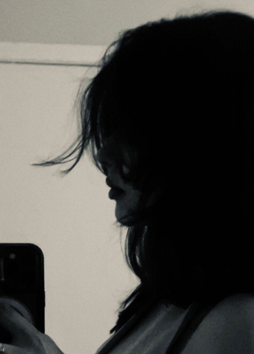 𝓭 (@1i1dhy) on Twitter photo 