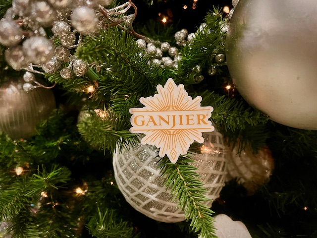 #Christmas Arrived Early at #Ganjier!
Now 'til Dec 31, we're including the Ganjier Product Specialist Program FREE with every Certified Ganjier enrollment. PLUS, we’re adding a tuition discount of $499 on top of that. Visit Ganjier.com and use promo code CGMTPC499