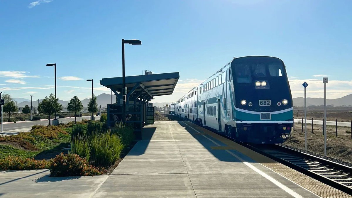 witzshared's tweet image. Granite #embarks on $24M Southern California #rail project buff.ly/xQyITAo