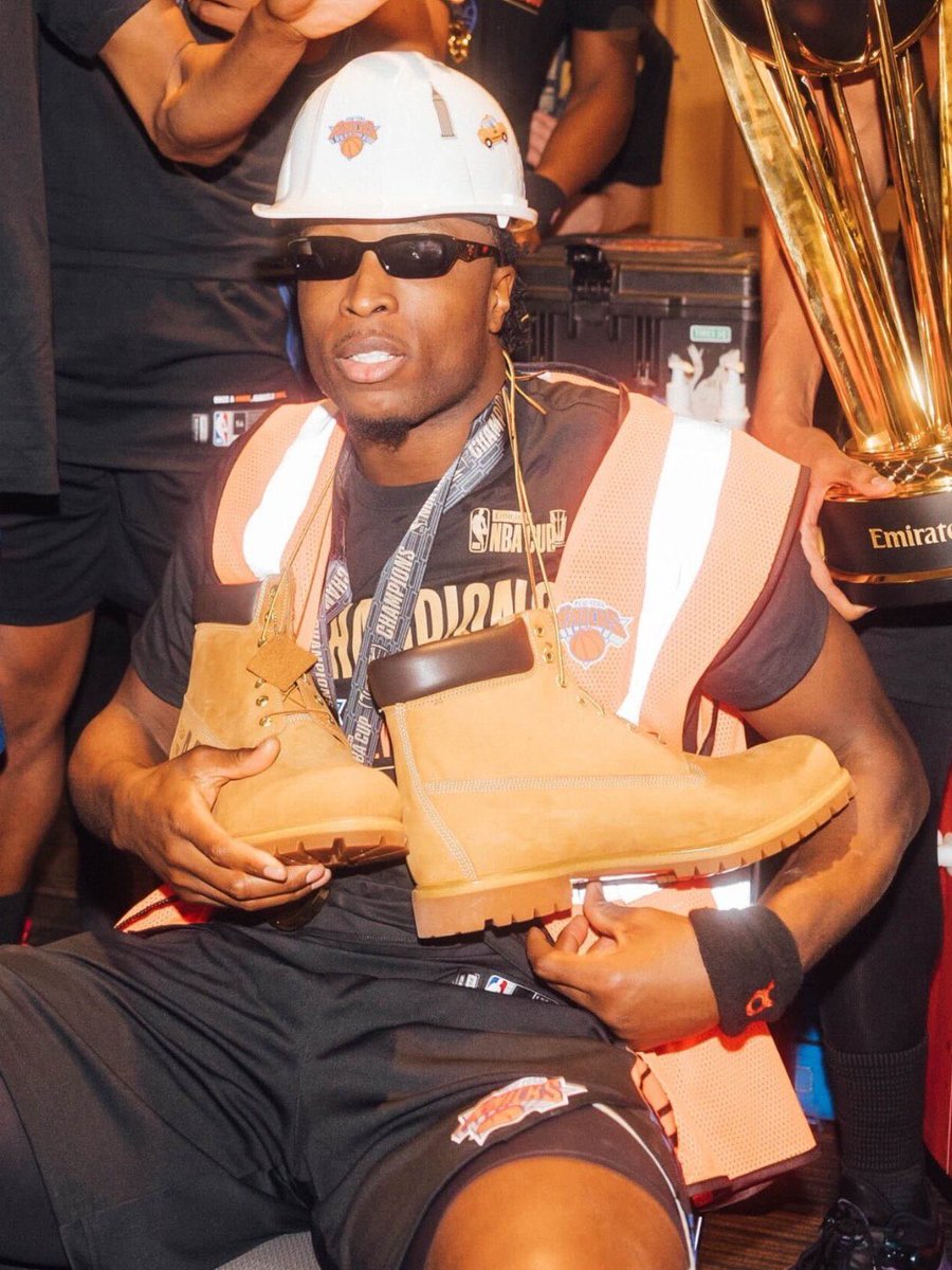 KnicksMemes's tweet image. Might need this picture framed