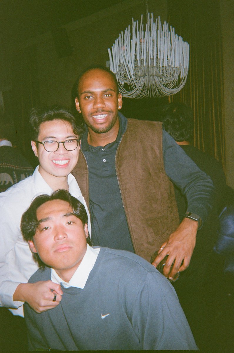 TheEvalCompany's tweet image. Celebrating another year of teamwork, milestones, and shared success at the TEC 2025 Holiday Party!

#HappyHolidays #TEC #YearEndCelebration #CompanyCulture