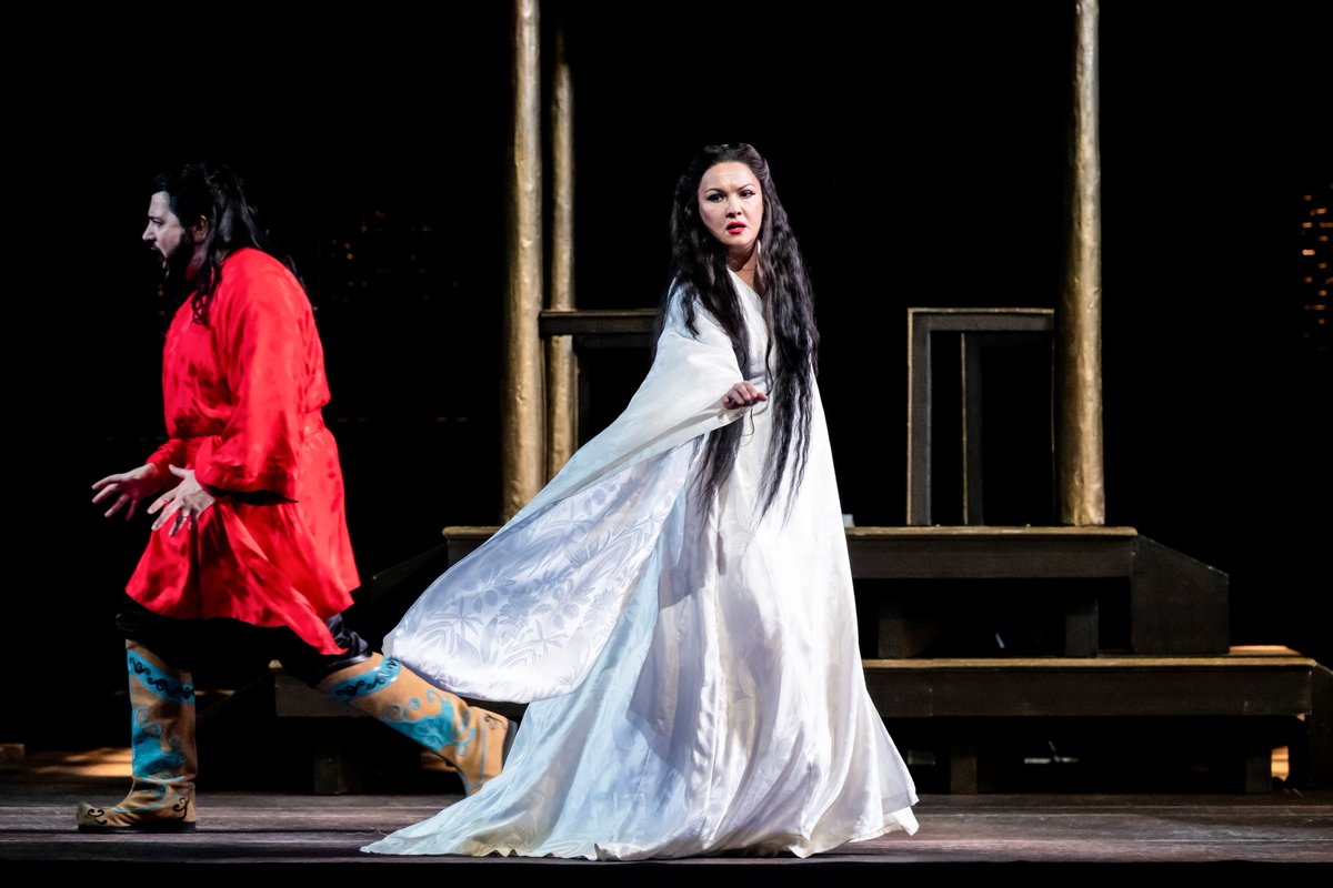 Anna Netrebko tweet media