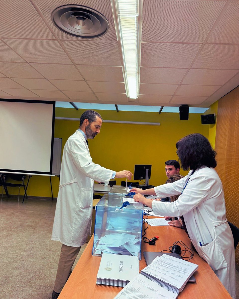 icomemparatodos's tweet photo. 🗳️ Hoy se cumple un año de estas imágenes

Hace 3⃣6⃣5⃣ días que los médicos de Madrid expresaron su voluntad democrática, pero los perdedores de las elecciones decidieron que el @Icomem_Oficial seguiría siendo suyo.

▶️ Seguimos trabajando para que vuelva a ser de sus médicos https://t.co/hDUINcEdOh