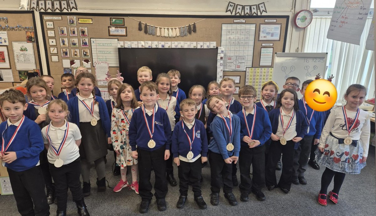 DeltaRowenaAc's tweet photo. Class 8 brought the festive spirit to our Santa Dash yesterday. They all earned their super medals! #SantaDash #FestiveDailyMile #FestiveFun https://t.co/3ll9MtJvBt