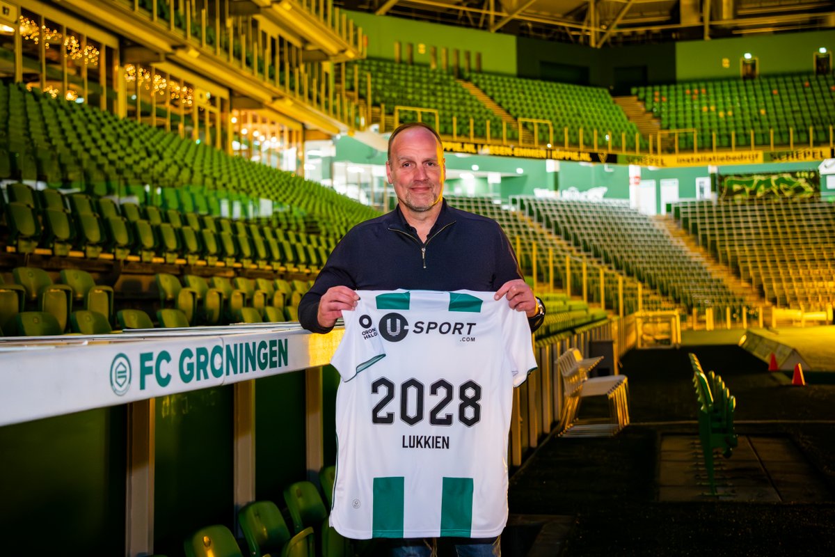 fcgroningen's tweet photo. Lukkienball tot 2028!🥰 https://t.co/F6Xw8q3ha8