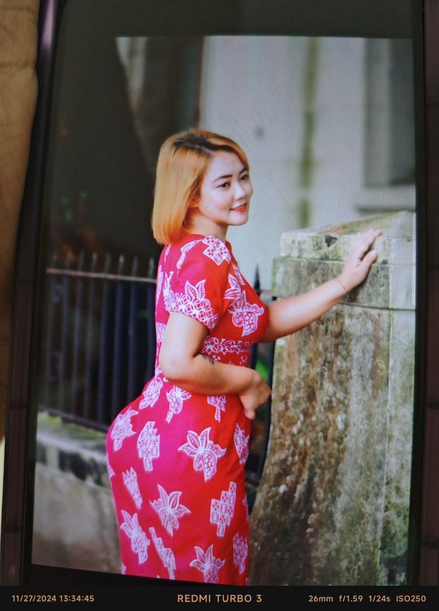 Beauty tweet media
