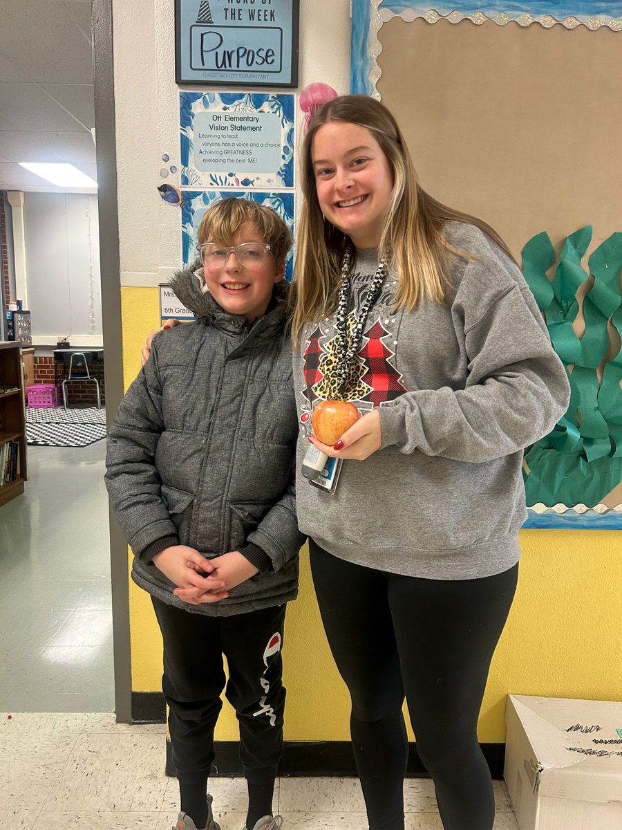 Bring Your Teacher an Apple Day!!!! Thanks for the treat Avery! 🍎 #ISDAppleDay
