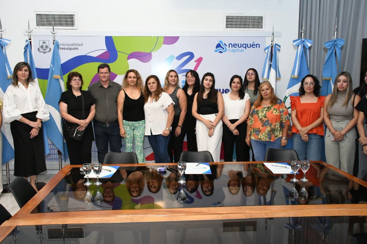 Nos unimos contra la violencia de género.
Hoy dimos un paso fundamental en el fortalecimiento de las políticas públicas de nuestra Ciudad. Firmamos convenio de colaboración mutua con el Hospital Bouquet Roldán, Hospital de Plottier y Hospital de Senillosa.