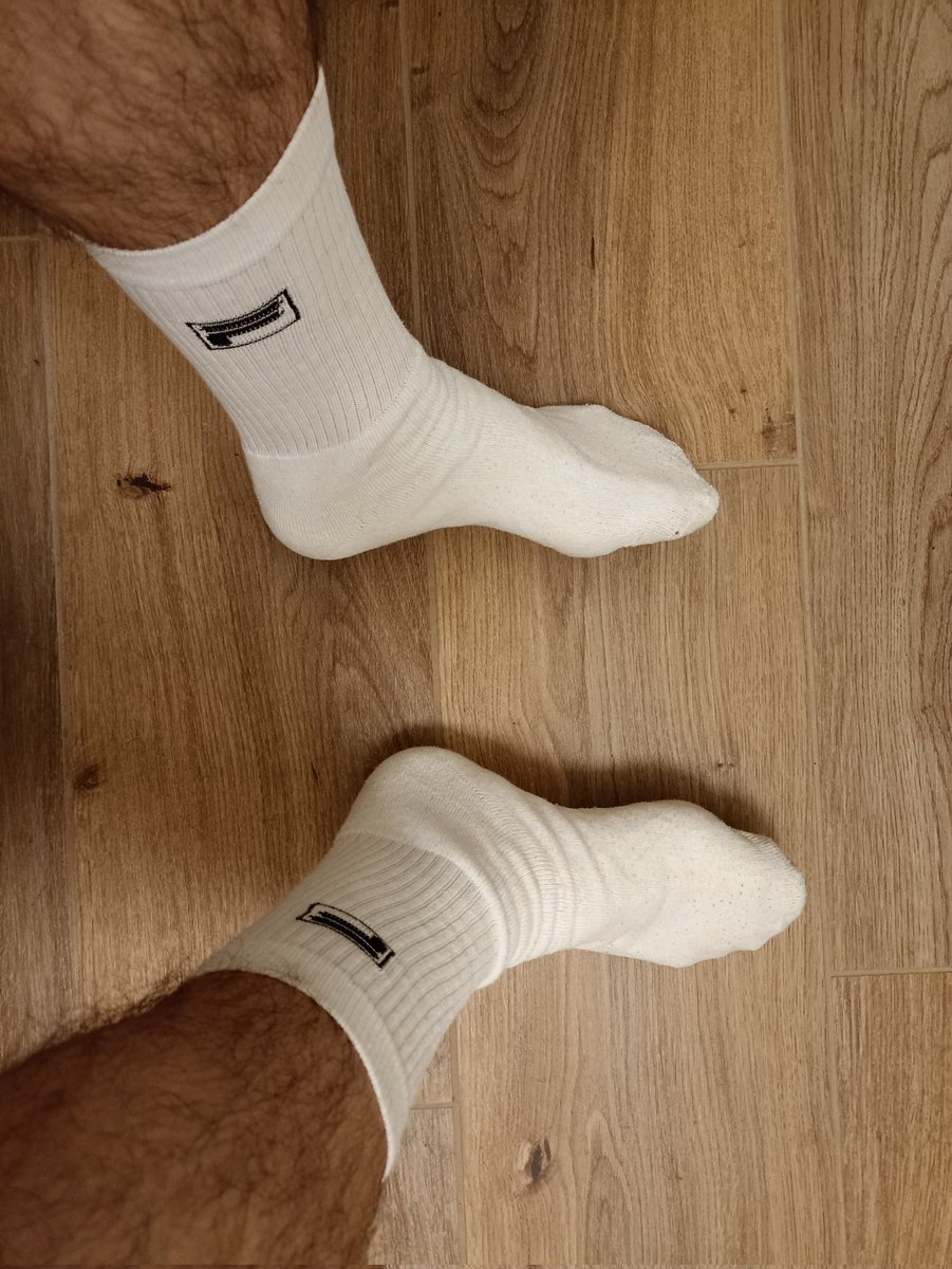 M23Master's tweet image. Free all night to drain you, subs 😈 cam, customs, cashmeets...
Get in DMs

#findomworship #findomworship #findomgod #feet #feetworshi̇p #feetfetısh