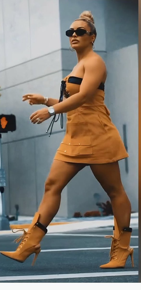 Spoiled_Queen1's tweet image. It’s so exciting being back in the @UPRISINGFED headquarters in Reno. I had a fantastic meeting with  @UprisingMcBride and his team. #PurePerfection #RevolutionIsBack