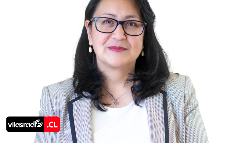 VilasRadio's tweet photo. 🏆🏅 DOROTHY PÉREZ: LA MUJER QUE TOMÓ EL TIMÓN DEL CONTROL PÚBLICO Y SACUDIÓ LA INSTITUCIONALIDAD CHILENA
💻 Revisa la nota completa aquí:
https://t.co/V3xL9m6MsB
#Chile #DorothyPérez #Contralora #Premio #FiguradelAño2025 #UNAB https://t.co/TfrpkILawL