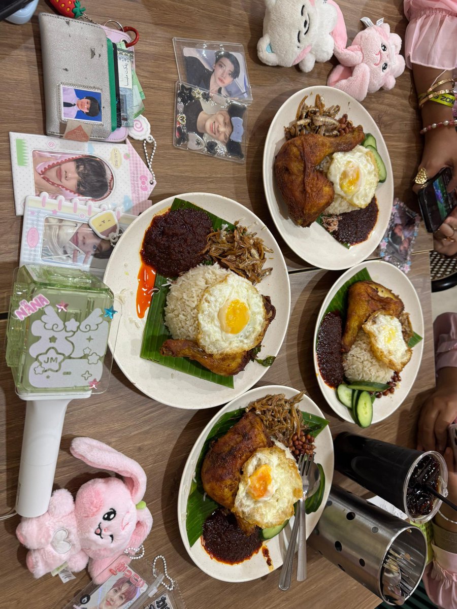 🩷🩵 my kl dump is just an unhinged nominists reunion in a different font !! ౨ৎ