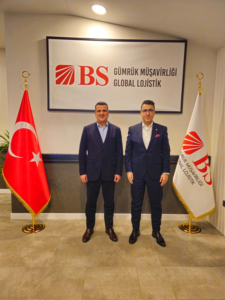 Dostum Hakan Hacızade’yi BS Gümrük Müşavirliği ve Global Lojistik’in yeni ofisinde ziyaret ettim. BTSO Başkanımız Sn. İbrahim Burkay’ın vizyonuyla oluşturulan Girişimcilik ve Üniversite-Sanayi İş Birliği Konseyimizin gelecek planları üzerine verimli bir görüşme yaptık.