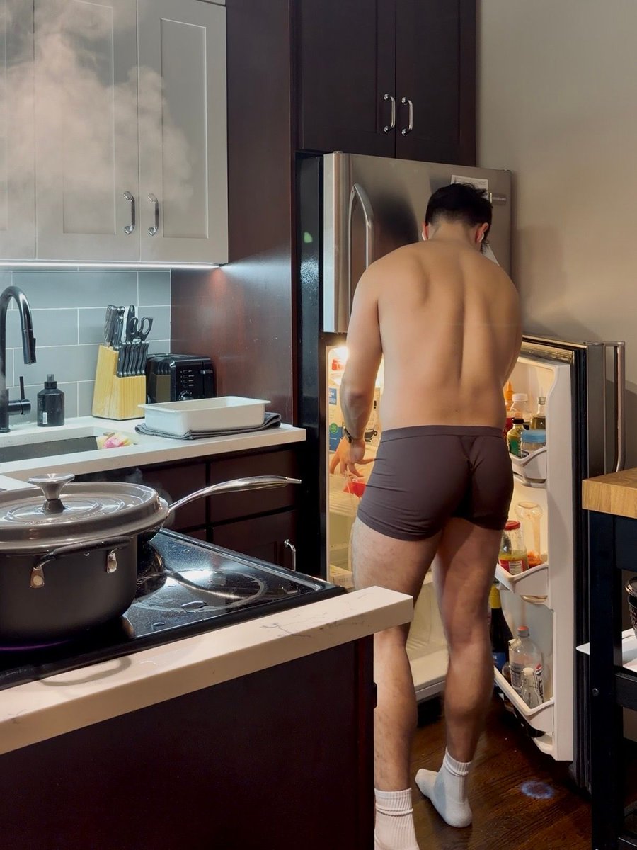 whores_devours's tweet image. let me cook for you