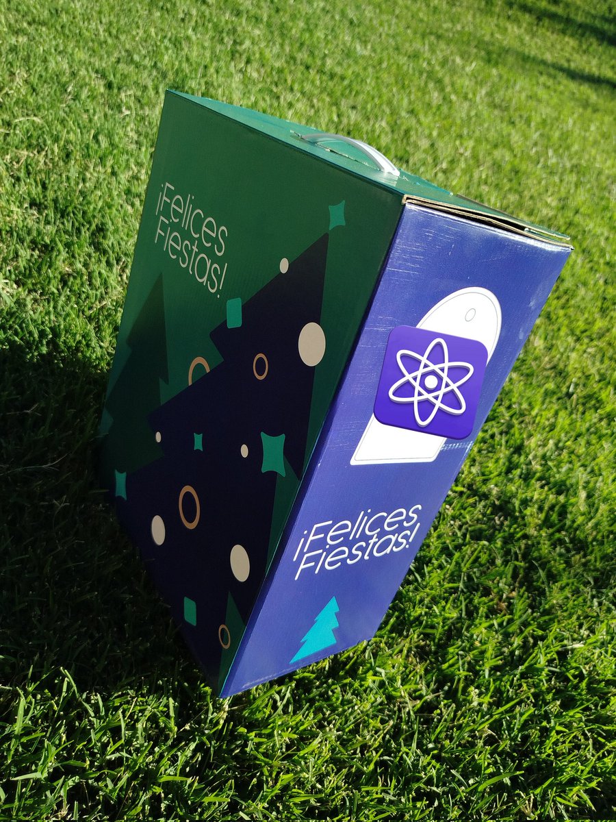 Me llegó la caja navideña. Soy feliz ❤️‍🩹.

Es chiquita... Pero muy buena! 🥹🫂🍾