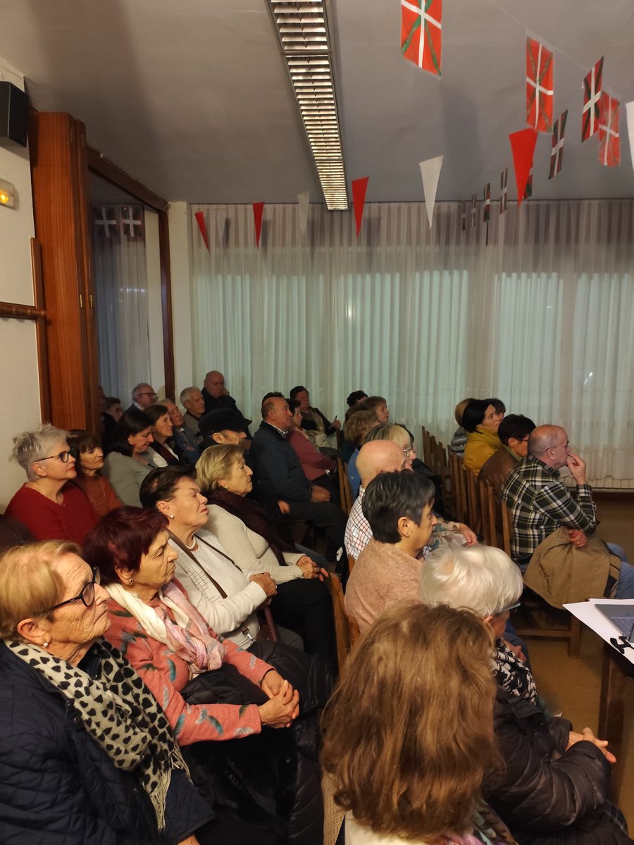 Geltokia Erdigunean tweet media