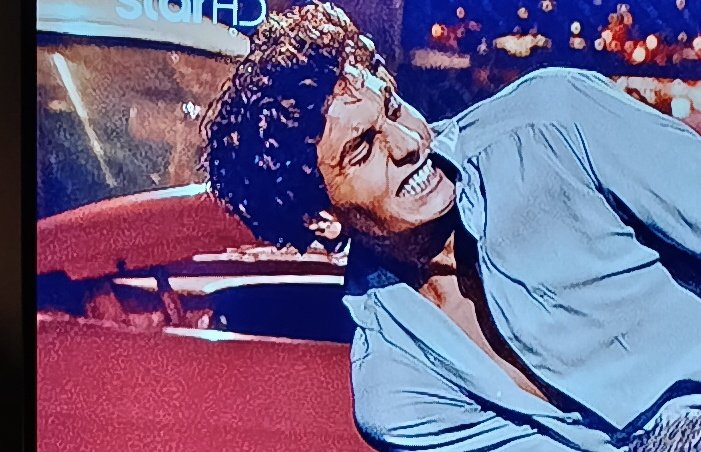 Καθόμαστε και λέμε για Ξένια vs Εντυ και ξεχνάμε τον χάλια τον Μιχαλάκη.Αυτος πρέπει να πάει σπίτι του σήμερα.... ή μάλλον 5 βδομάδες πριν χαχαχ #gntmgr