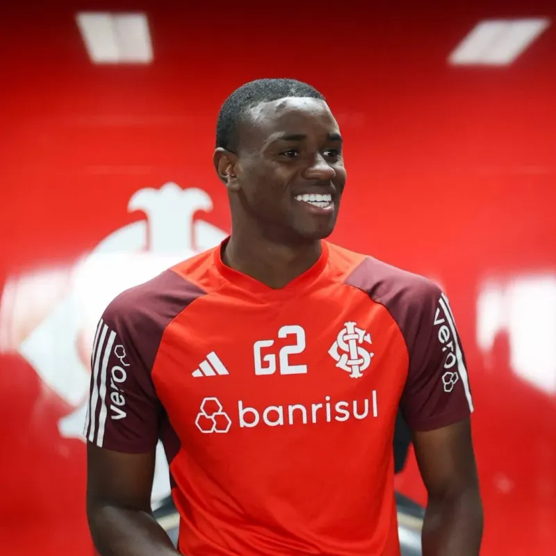 ultimasinter's tweet image. A venda do Ricardo Mathias é imediata.

Inter ficará com um pouco mais de SEIS MILHÕES DE DÓLARES pela venda, já que só tem 60% dos direitos do jogador.

É muito pouco. Venda horrível de um atacante EXTREMAMENTE promissor e que tem faro de gol. 

Estamos doando o cara.