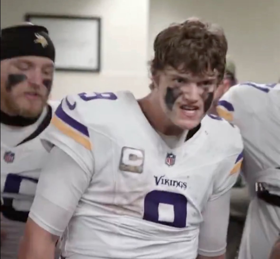 NFCNorthNewss's tweet image. 🚨🚨BREAKING: President Trump unexpectedly announced he will be addressing the nation tonight.

Trump is the expected to speak on whether the “NINE” meme is still fair game for NFL twitter following JJ McCarthy’s recent phenomenal performances vs the NFC East. 

WOW. 👀