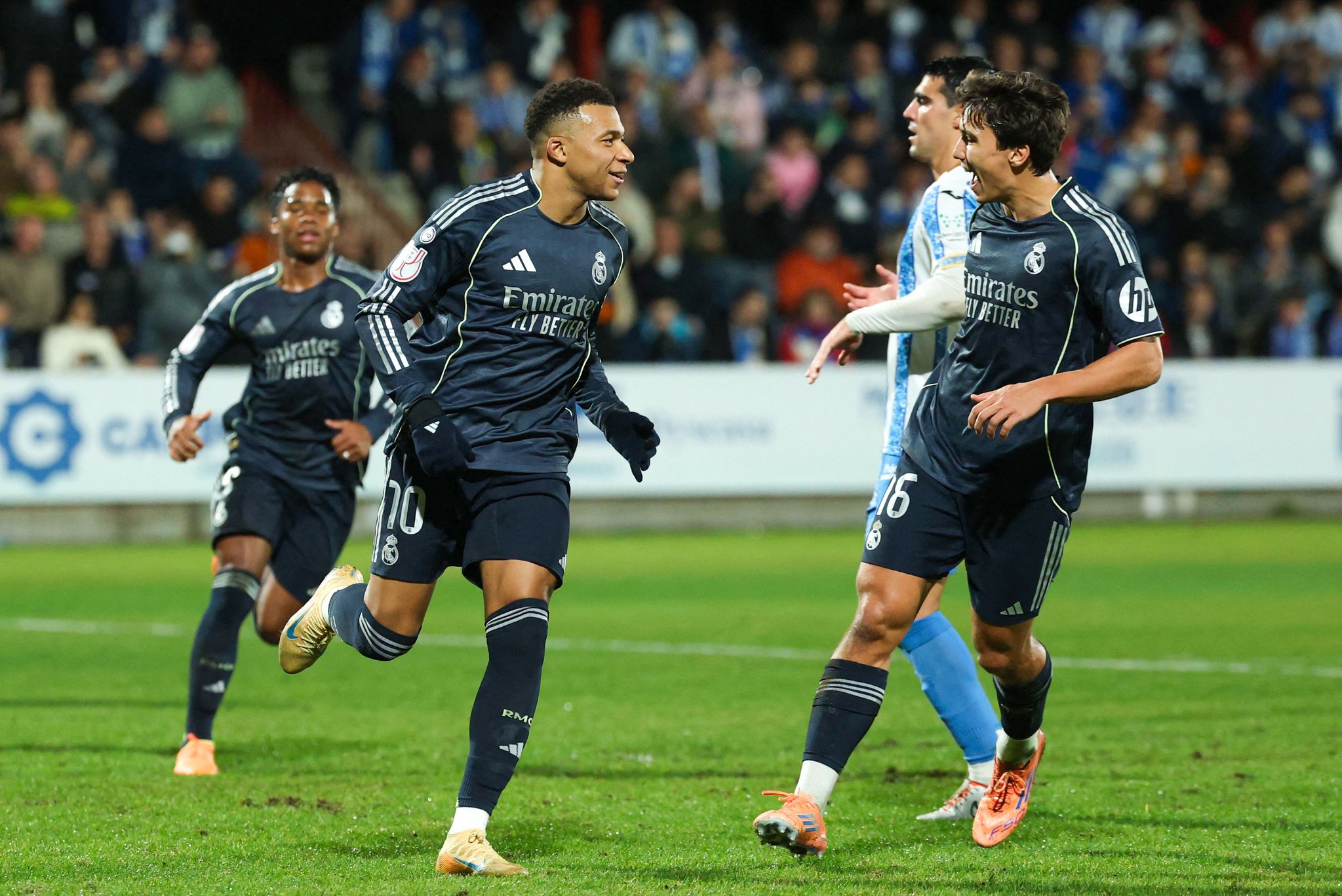 نهاية المباراة. ريال مدريد يكسب تالافيرا (3-2) ويتأهل إلى دور الـ16 #تالافيرا_ريال_مدريد 