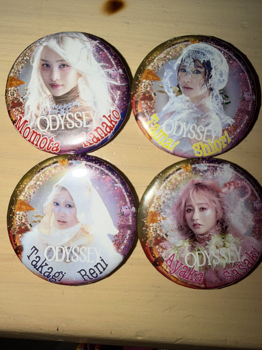 キービジュの缶バッチできたのでよかったらもらってくださいね