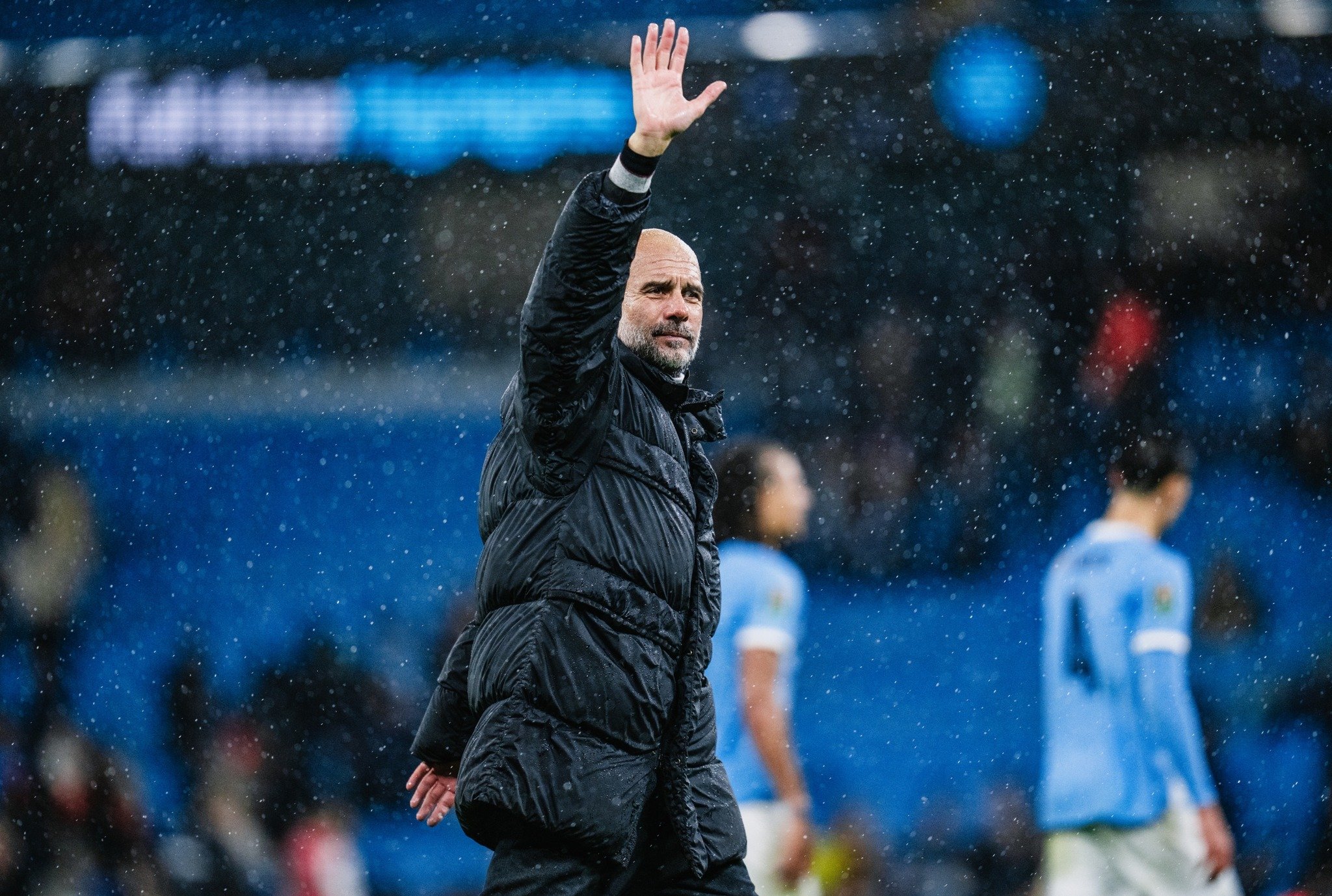 ديسمبر الأفضل لمانشستر سيتي حتى الآن! فريق بيب جوارديولا خاض 5 مباريات هذا الشهر وفاز بها جميعًا في: الدوري الإنجليزي. دوري أبطال أوروبا. كأس كاراباو. مقارنة ببقية الشهور: نوفمبر: خسرتين. أكتوبر: خسارة واحدة. سبتمبر: تعادل مرة واحدة. أغسطس: خسرتين. سيتي في أفضل حالاته هذا ديسمبر 