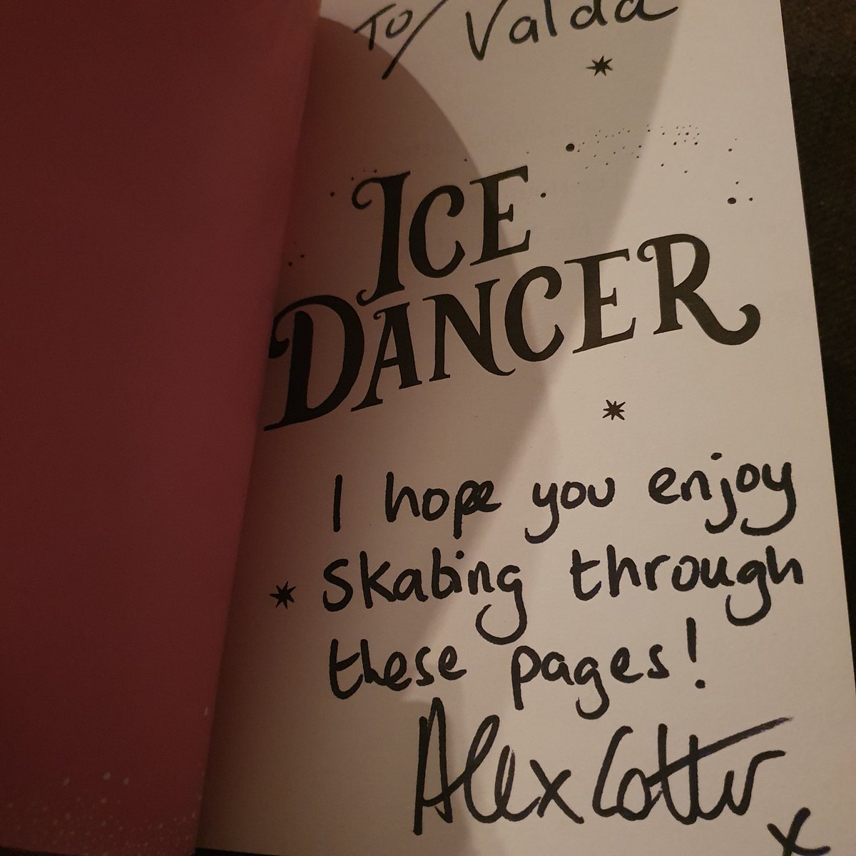 Valda 📚📚 tweet media