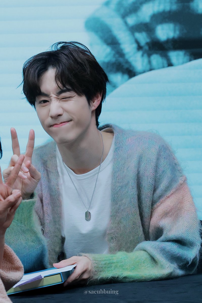 saeubbuing's tweet photo. 251217 Silhouette Fansign Seoul
@marktuan 

#SilhouetteFansign_Seoul
#MarkTuan #마크 #GOT7 #갓세븐 https://t.co/n23m5GRnTA