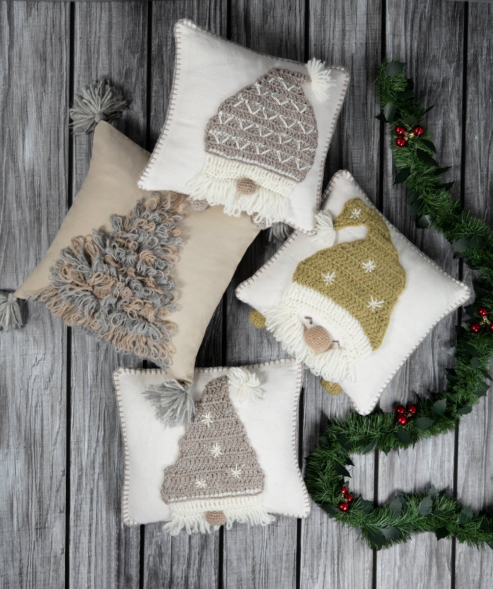 PeruMODA's tweet image. En estas fiestas, la decoración cobra vida con nobles fibras peruanas ✨
Diseños que transmiten calidez, tradición y cuidado por los detalles, ideales para crear momentos especiales alrededor del hogar.
#PeruModaDeco