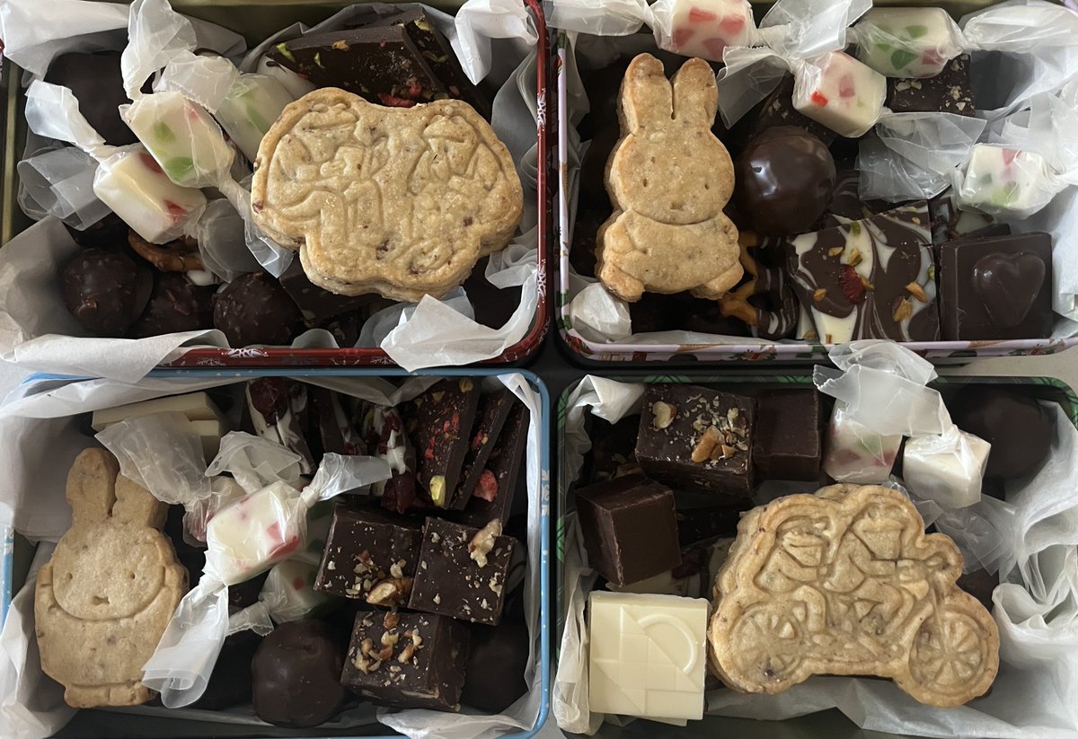 soiled_plants2's tweet photo. sorry ive been m.i.a ive been busy making frog &amp; toad and miffy christmas candy boxes https://t.co/7fXZHkdPzU